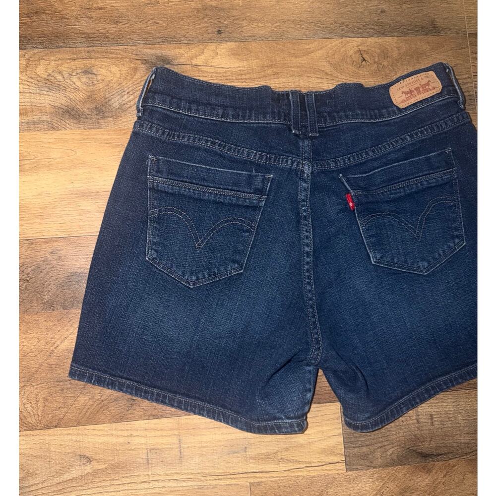 Levi’s women’s blue jeans shorts - Picture 5 of 16